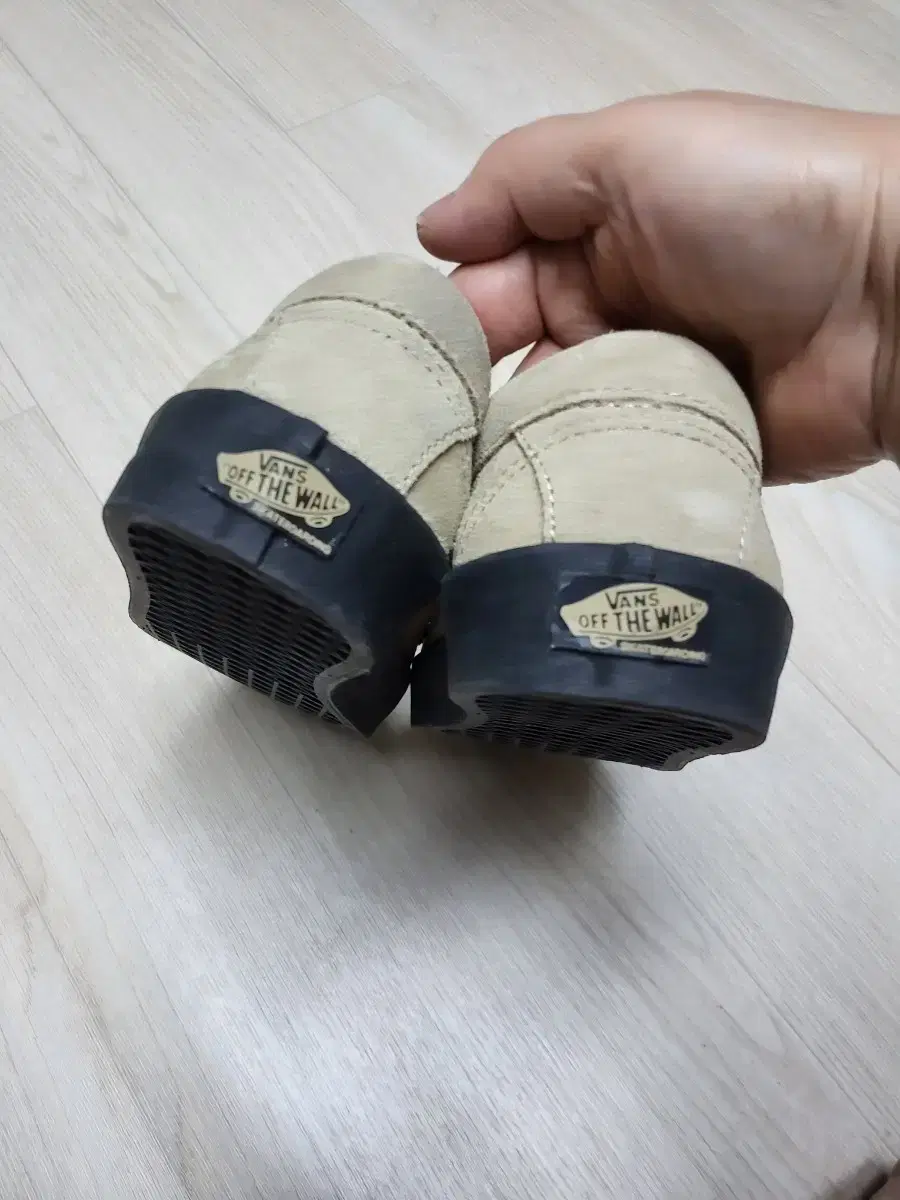 thumbnail-7